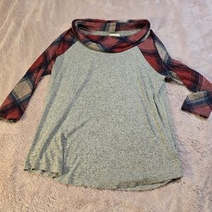 Stylish Gray Top with Red Plaid Accents